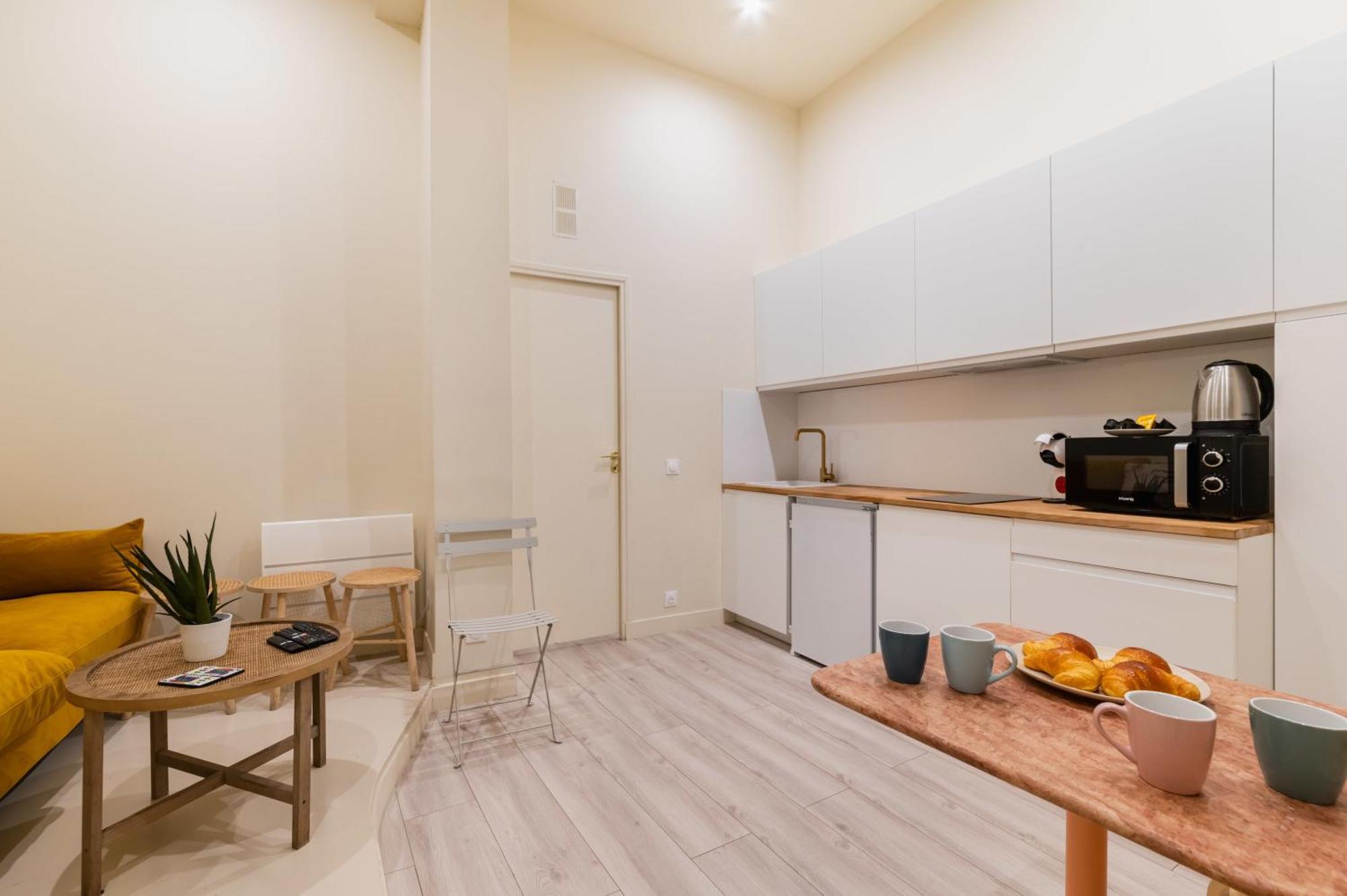 Charmant Appartement Moderne Haut Marais - 4P - Flat-Guest Paris Eksteriør bilde
